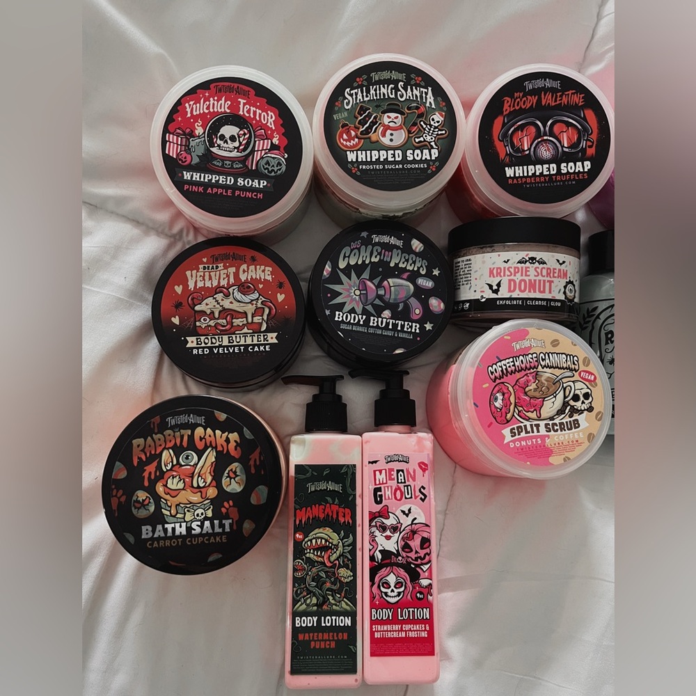 🖤MOVING SALE🖤